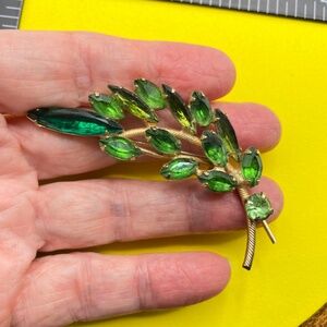 Vintage Green Leaf Rhinestone Stunning Brooch